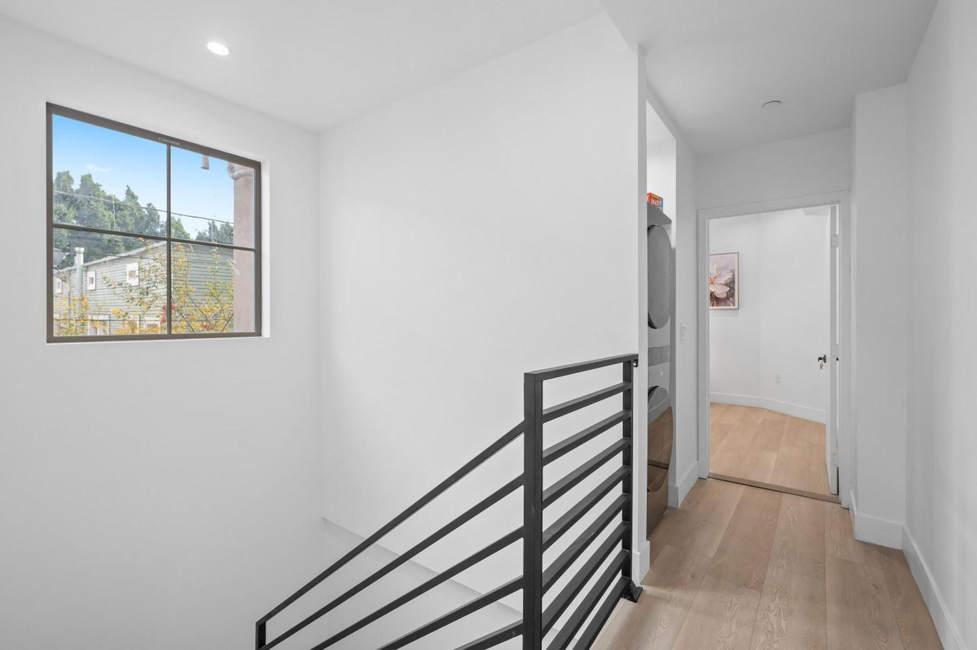 Modern 5br With Full Amenities & Parking #2 *
